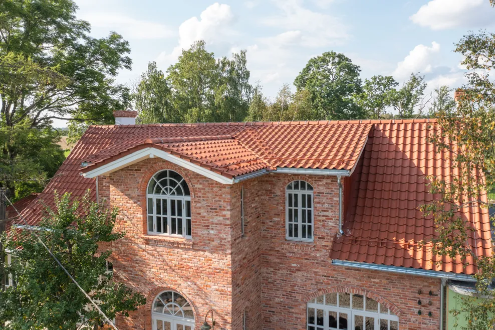 Monier cerpes nortegl molio